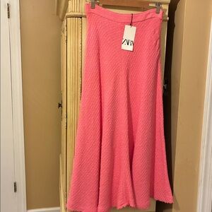 ZARA Skirt / Coral/ Midi